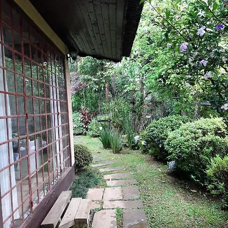 Chale Pakere Montanha: Mountain Retreat with Fireplace and Natural Spring Lumiar Exterior photo