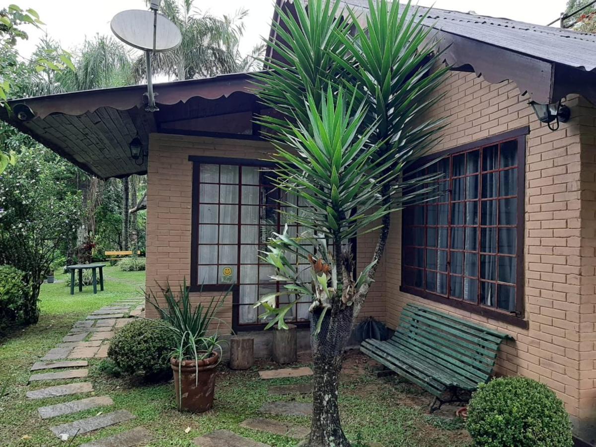 Chalet Chale Pakere Montanha: Mountain Retreat With Fireplace And Natural Spring *