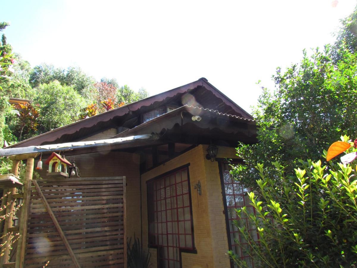 Chalet Chale Pakere Montanha: Mountain Retreat With Fireplace And Natural Spring *