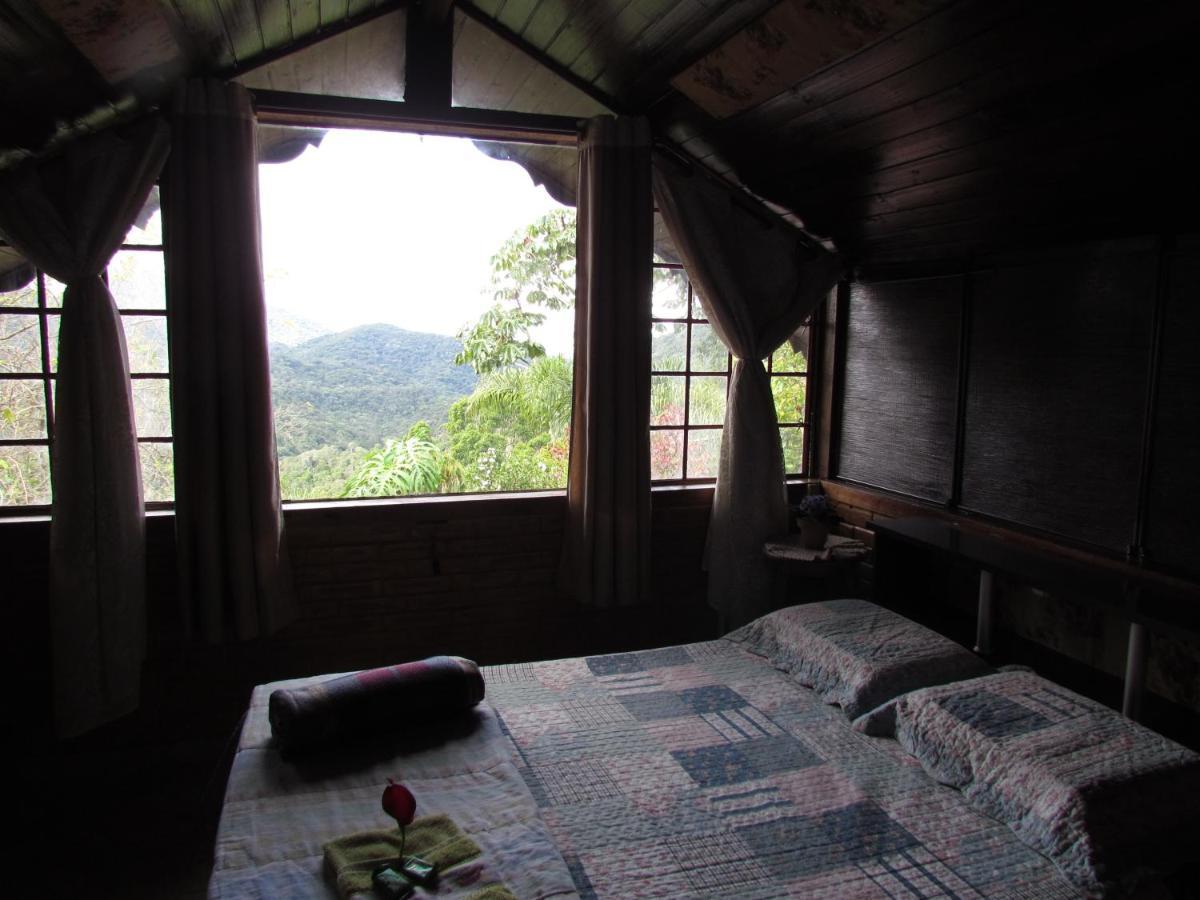 Chalet Chale Pakere Montanha: Mountain Retreat With Fireplace And Natural Spring *