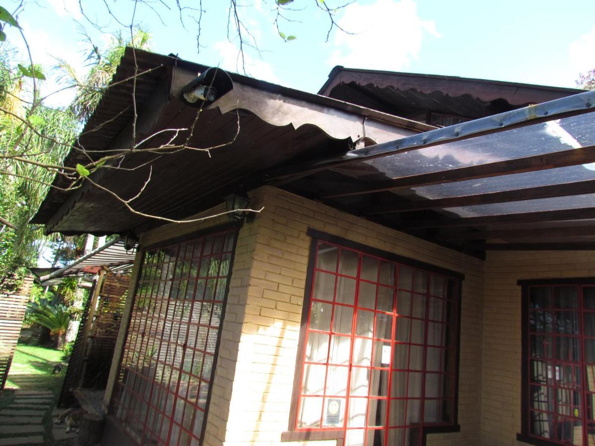 Chalet Chale Pakere Montanha: Mountain Retreat With Fireplace And Natural Spring *